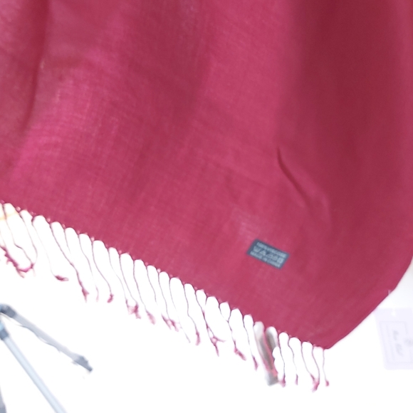 Rose Club Fashion Scarf - Picture 7 of 10